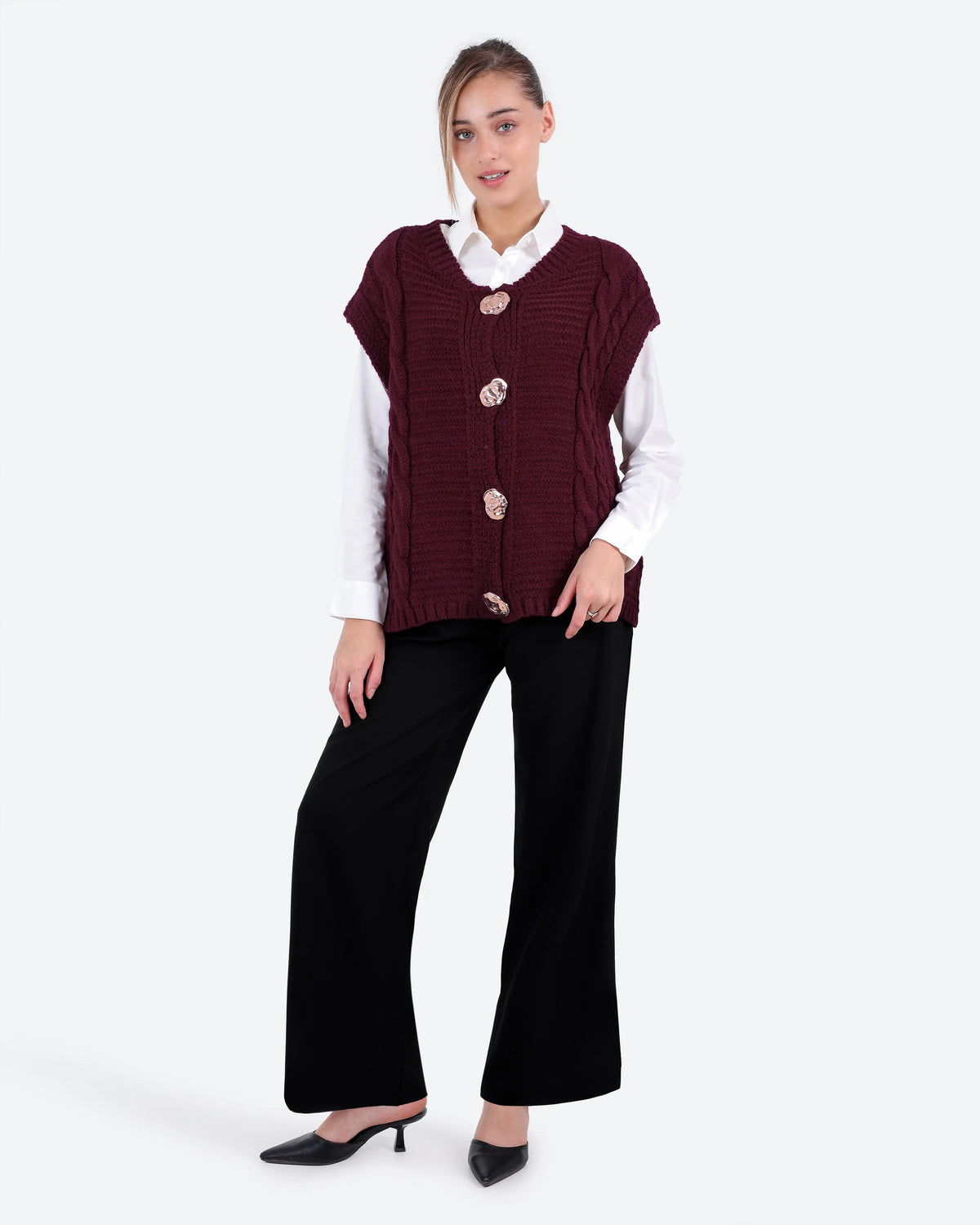 Women's Cable-Knit Buttoned Vest