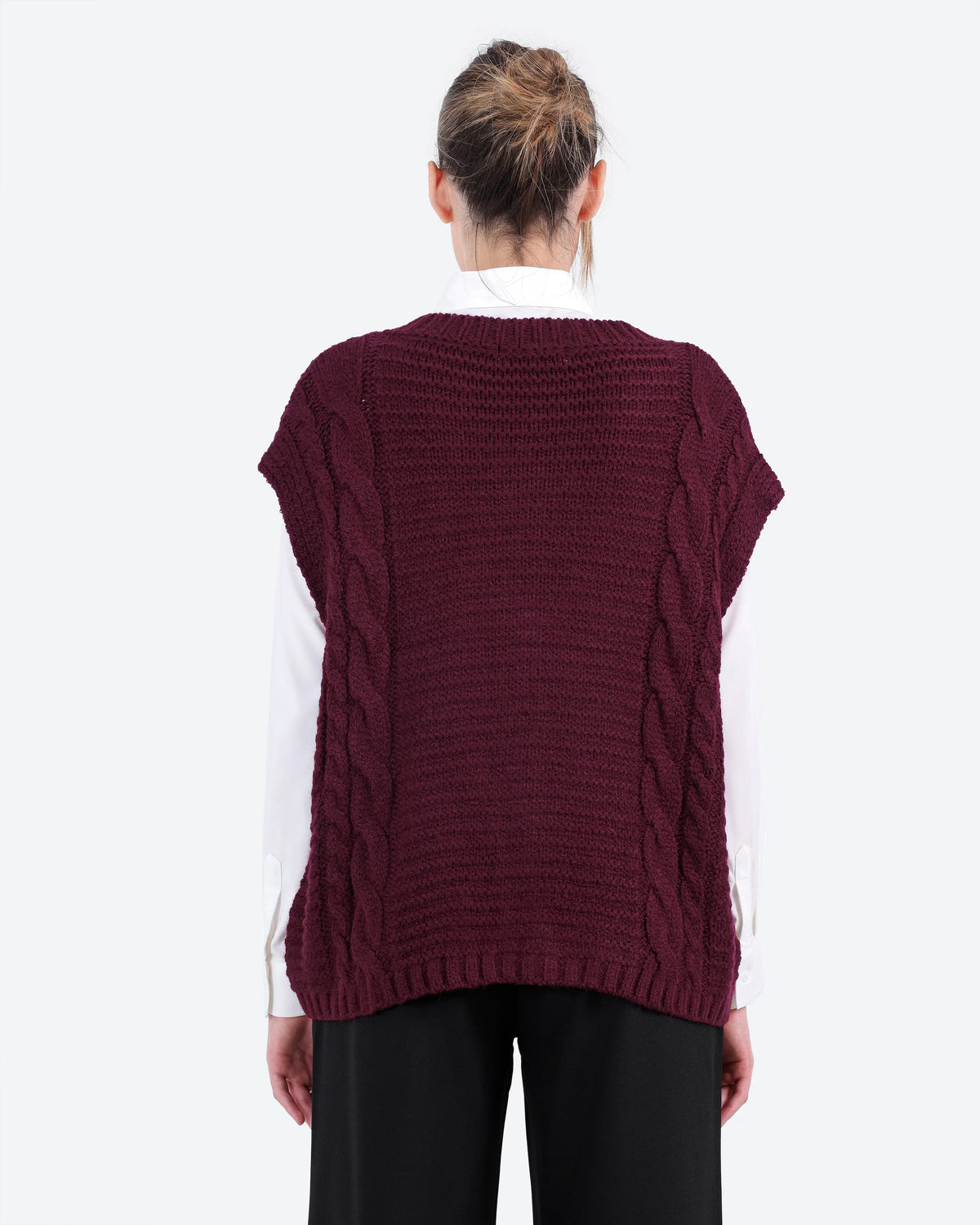 Women's Cable-Knit Buttoned Vest
