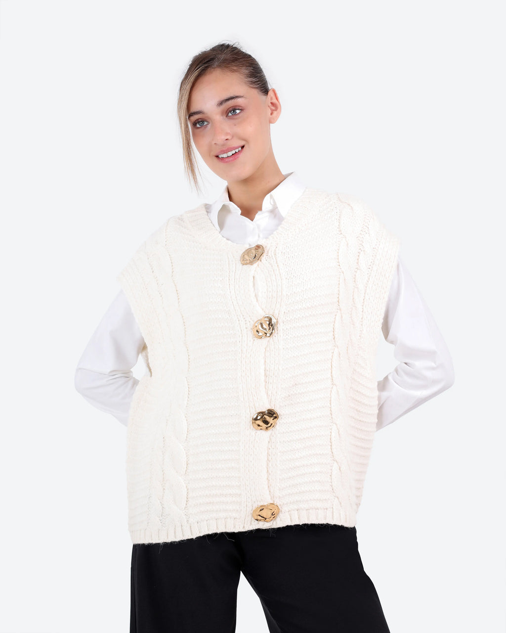 Women's Cable-Knit Buttoned Vest
