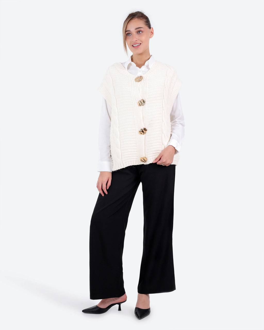 Women's Cable-Knit Buttoned Vest
