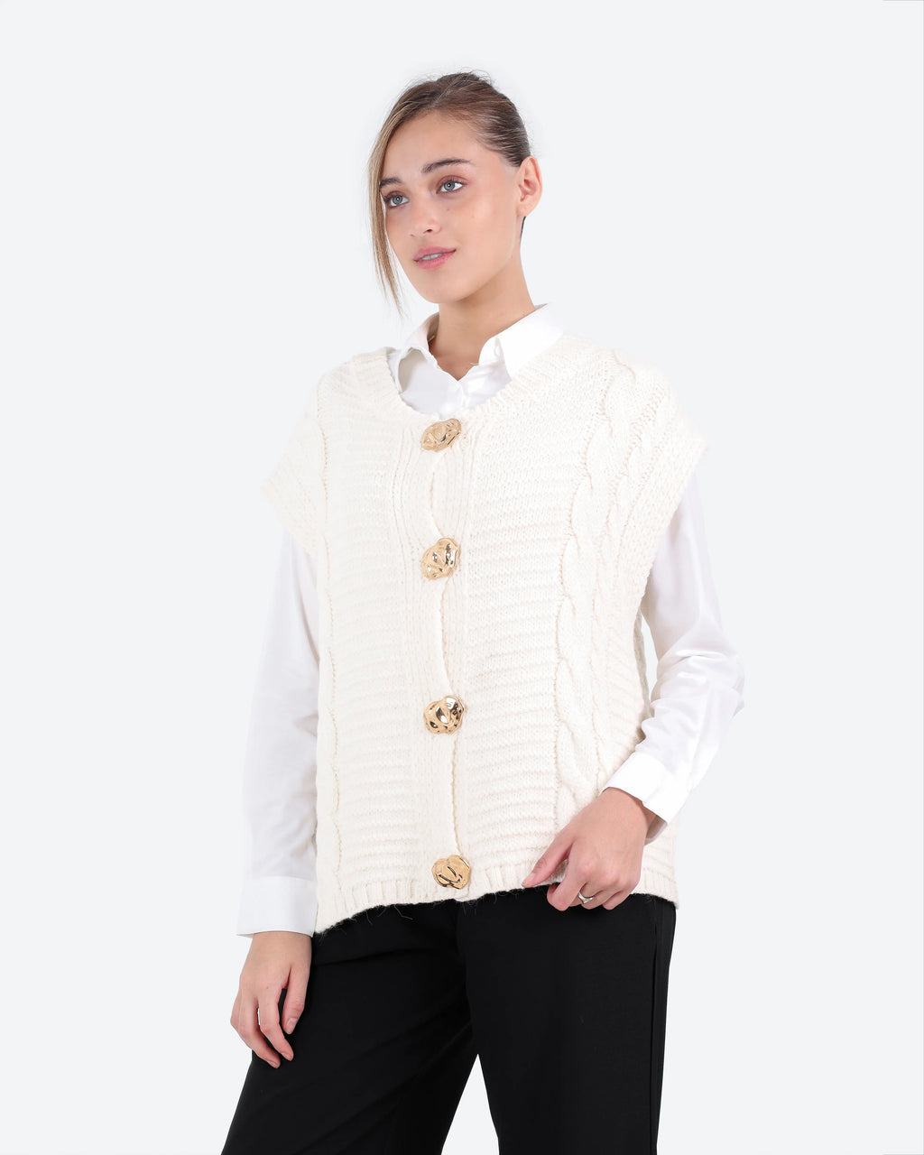 Women's Cable-Knit Buttoned Vest